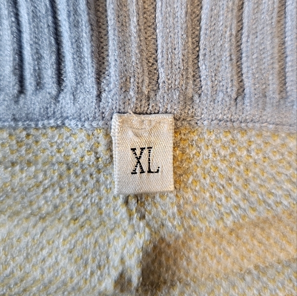 Women's Blue Daisy Knit Collared Sweater Vest Cap Sleeve V-Neck Pullover - Picture 11 of 12